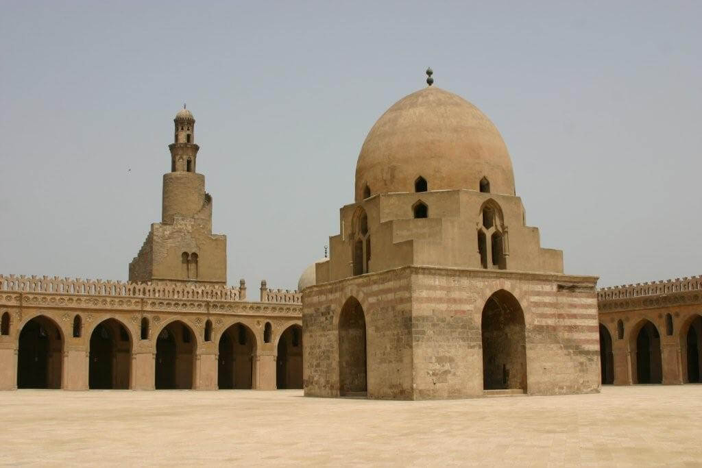 egypte, cairo ibn tulun moskee.jpg